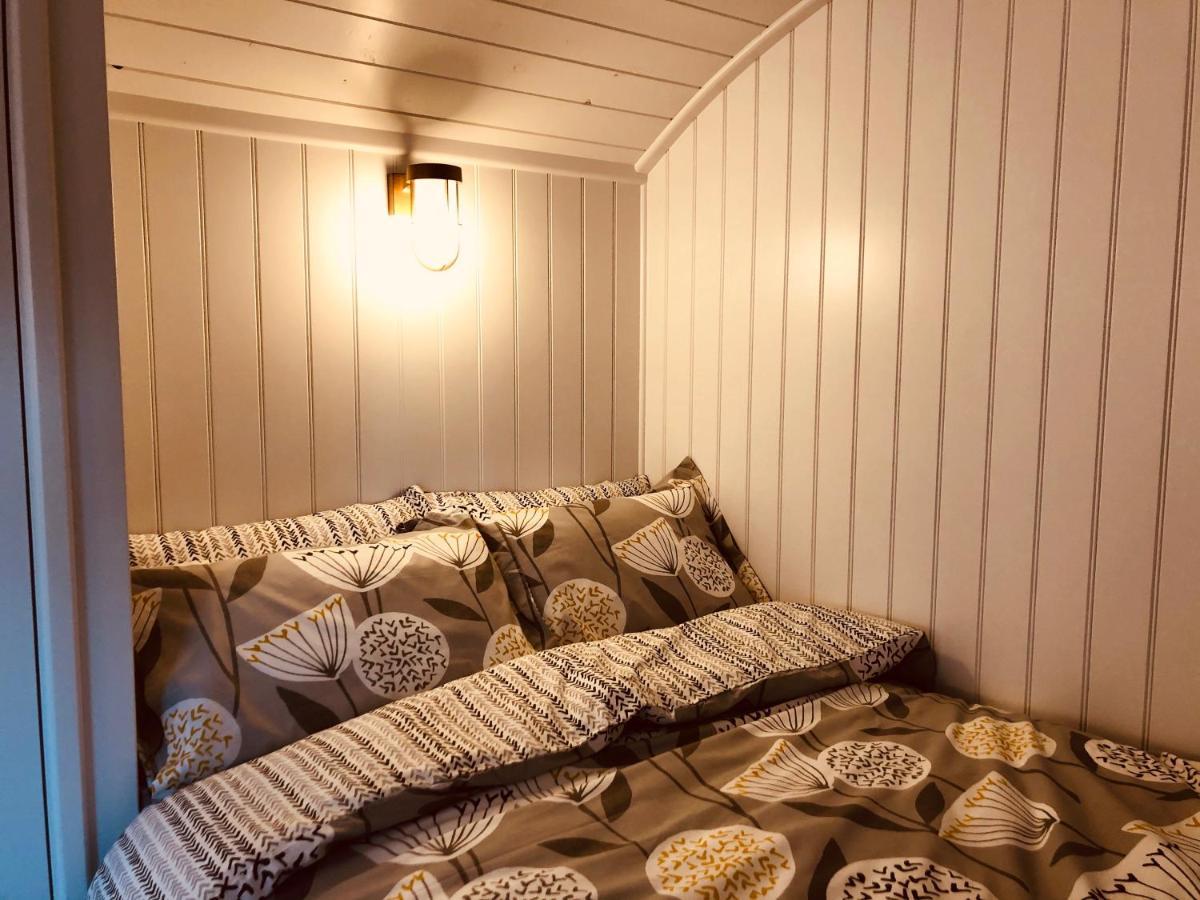Somerleyton Meadows - The Hideaway Hut & Hot Tub Herringfleet Екстер'єр фото