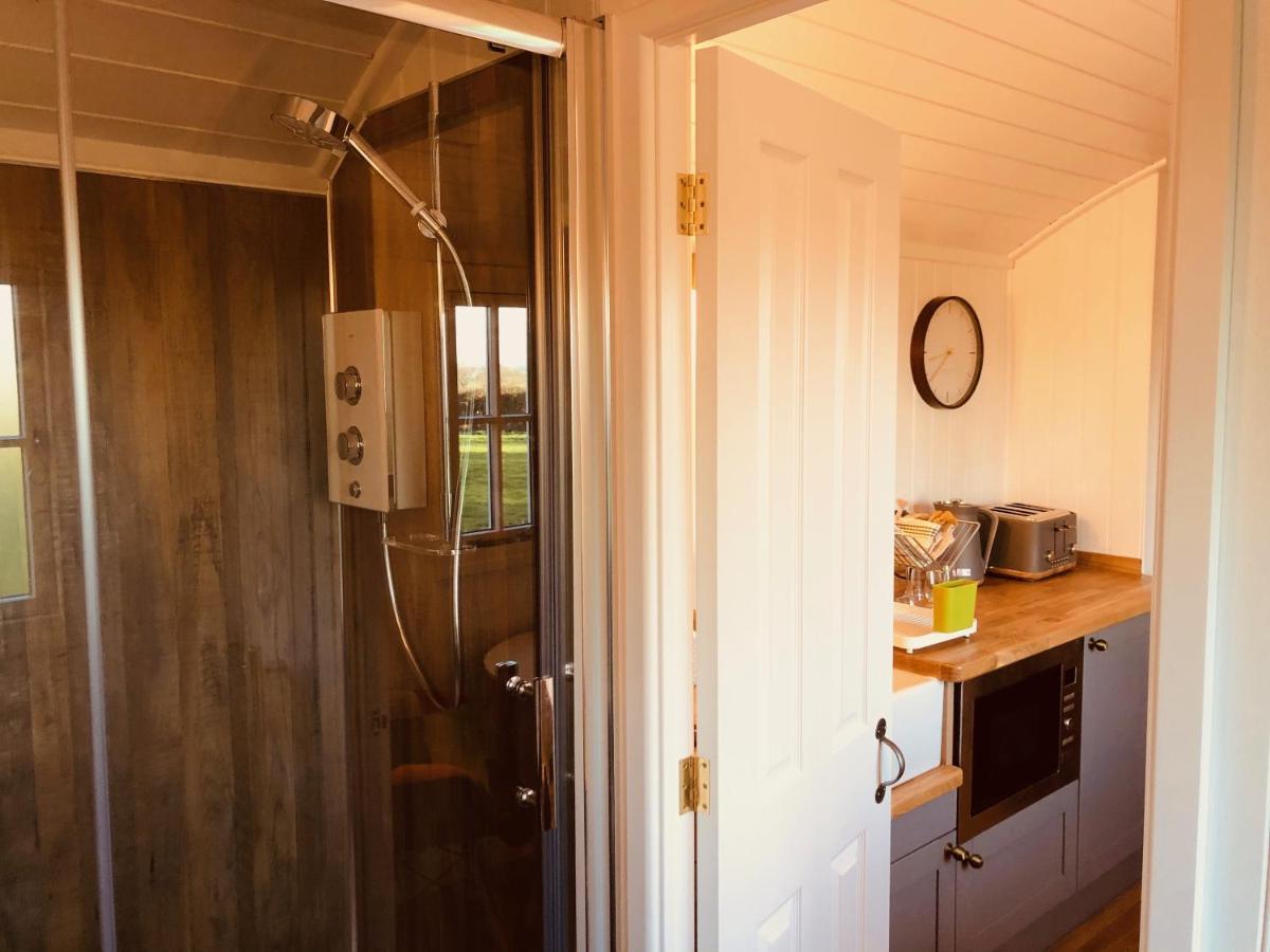 Somerleyton Meadows - The Hideaway Hut & Hot Tub Herringfleet Екстер'єр фото